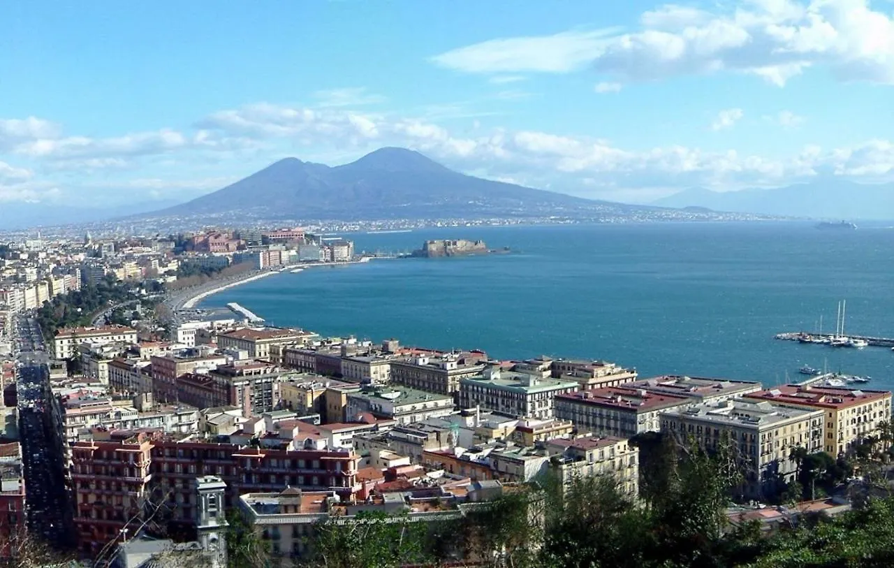 Bed&Coffee Napoli - Scarlatti Apartment 0*, Naples Italy
